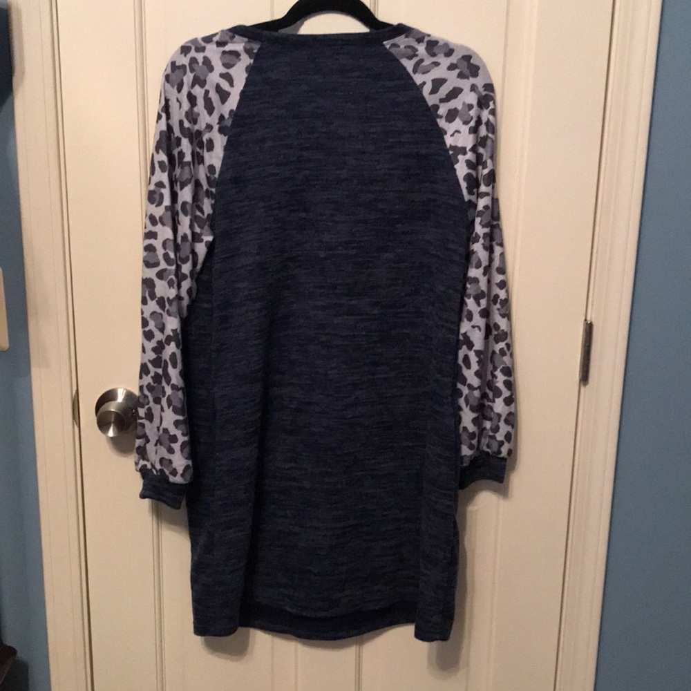 Sweatshirt Dress - Picture 3 of 6